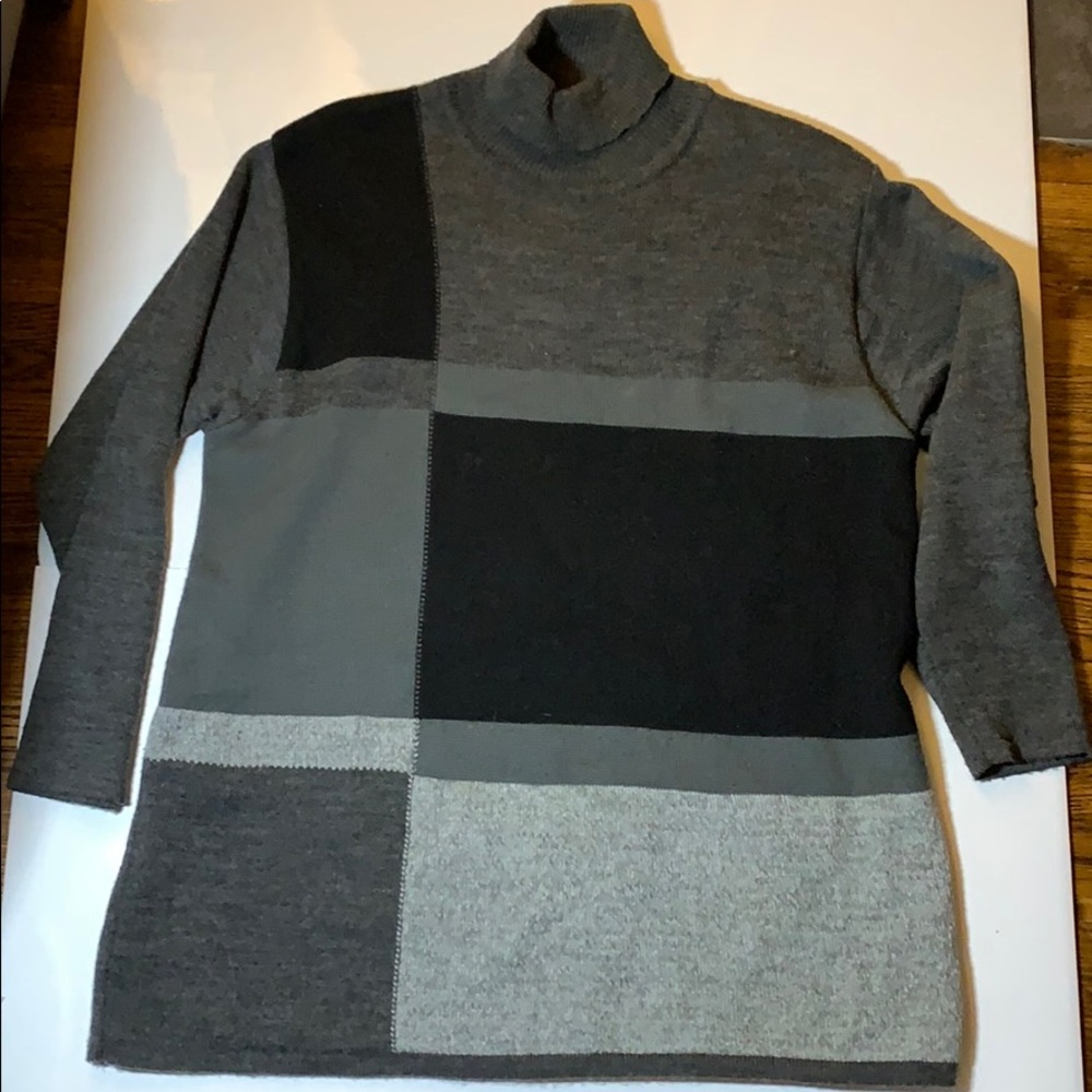 COPY - Made in Italy, lovely Maggie Donna sweater in Sz L